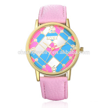 2016 Nova moda na moda relógio de pulso de couro colorido para as mulheres SOXY006